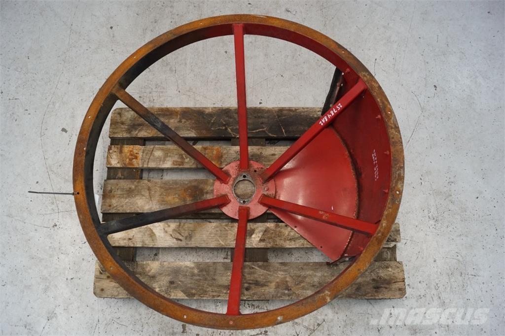 CASE 2388 Radiatoren