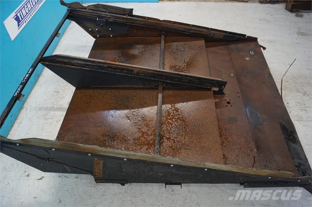 CASE 8010 Zand- en zoutstrooimachines