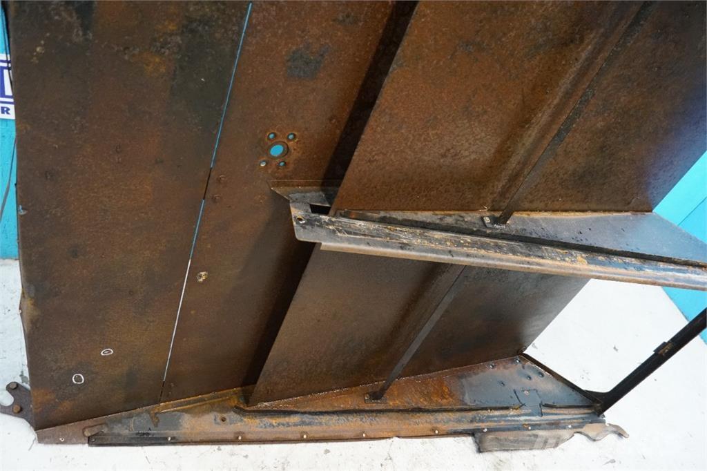 CASE 8010 Zand- en zoutstrooimachines