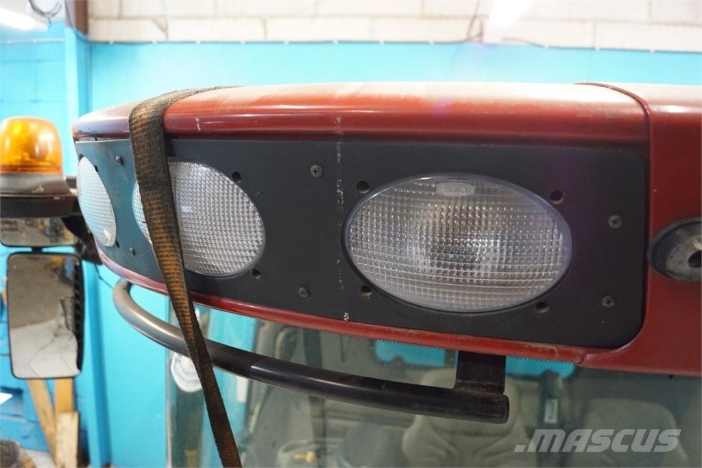 CASE 8010 Cabine en interieur