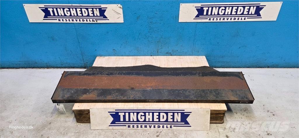 CASE 8010 Zand- en zoutstrooimachines