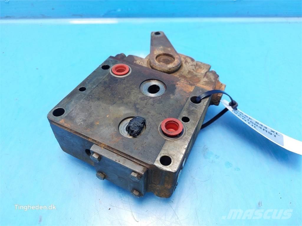 CASE 844XL Hydraulics