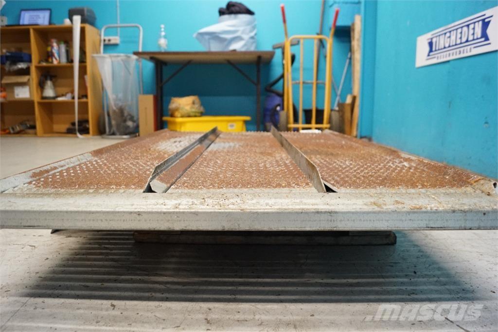 CASE 9230 Zand- en zoutstrooimachines