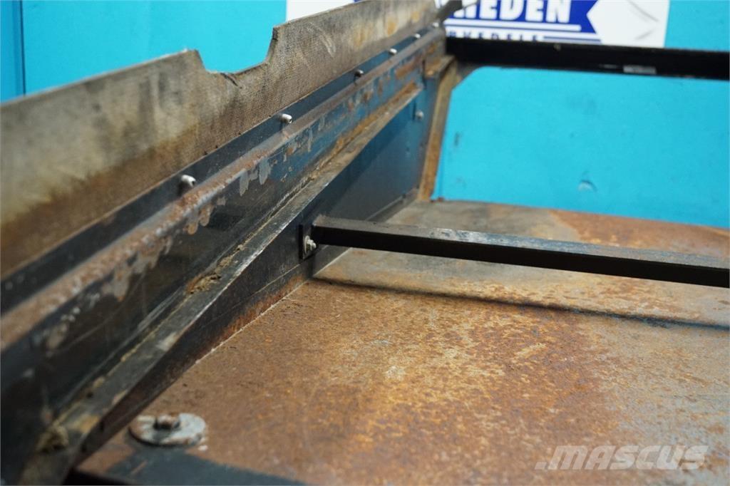 CASE 9230 Zand- en zoutstrooimachines