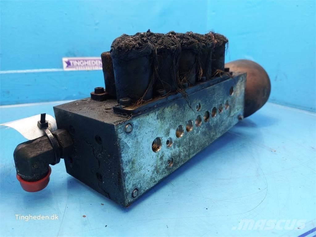 CASE Puma 185 Hydraulics