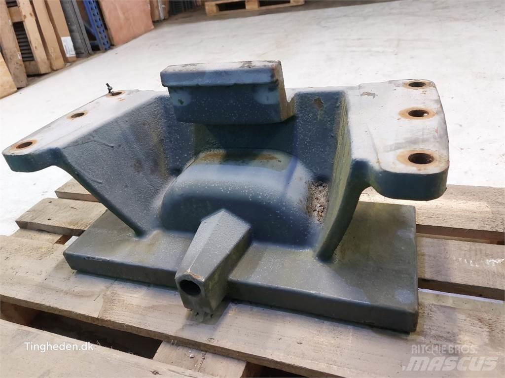 CLAAS Arion Frontgewichten