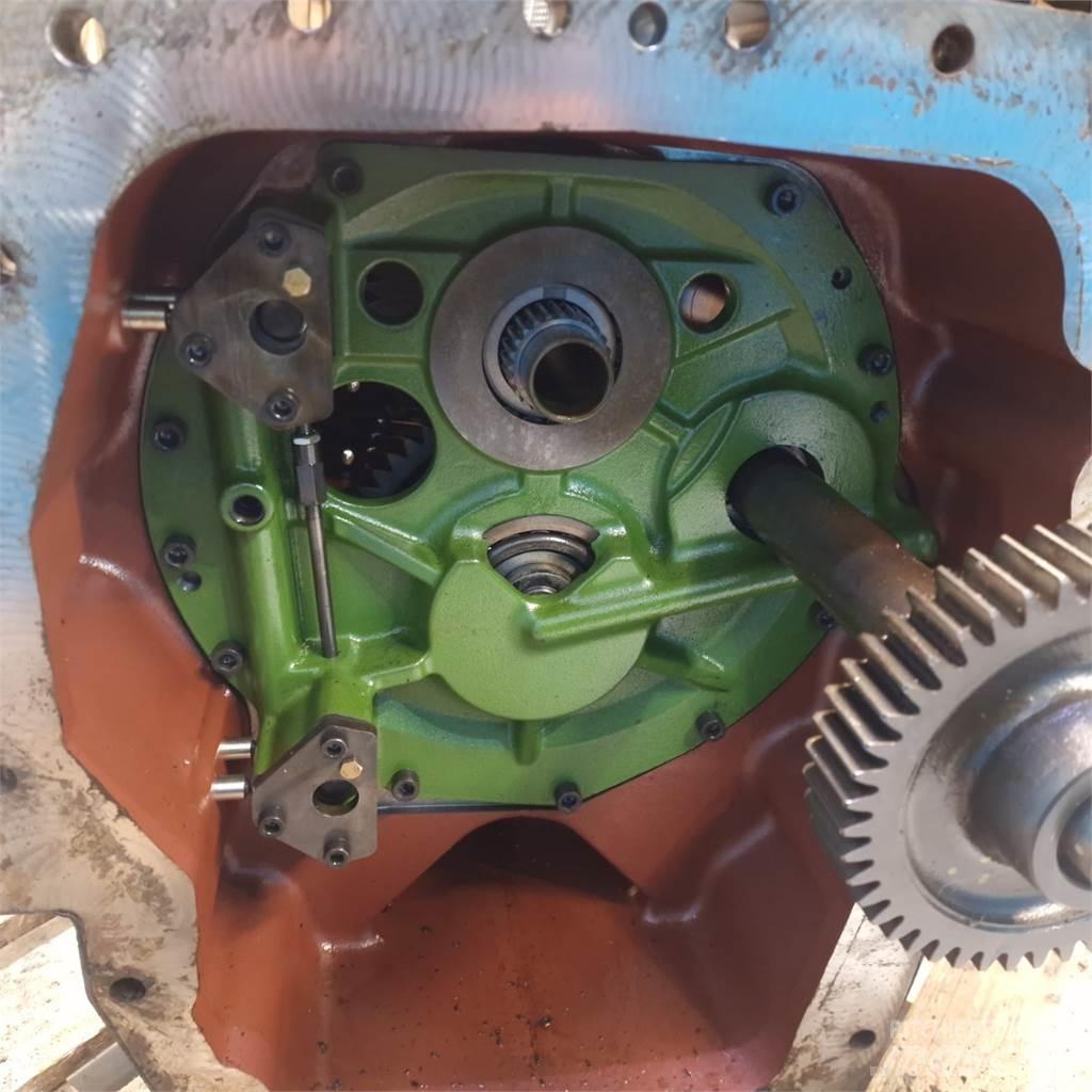 CLAAS Axion 840 Transmissie