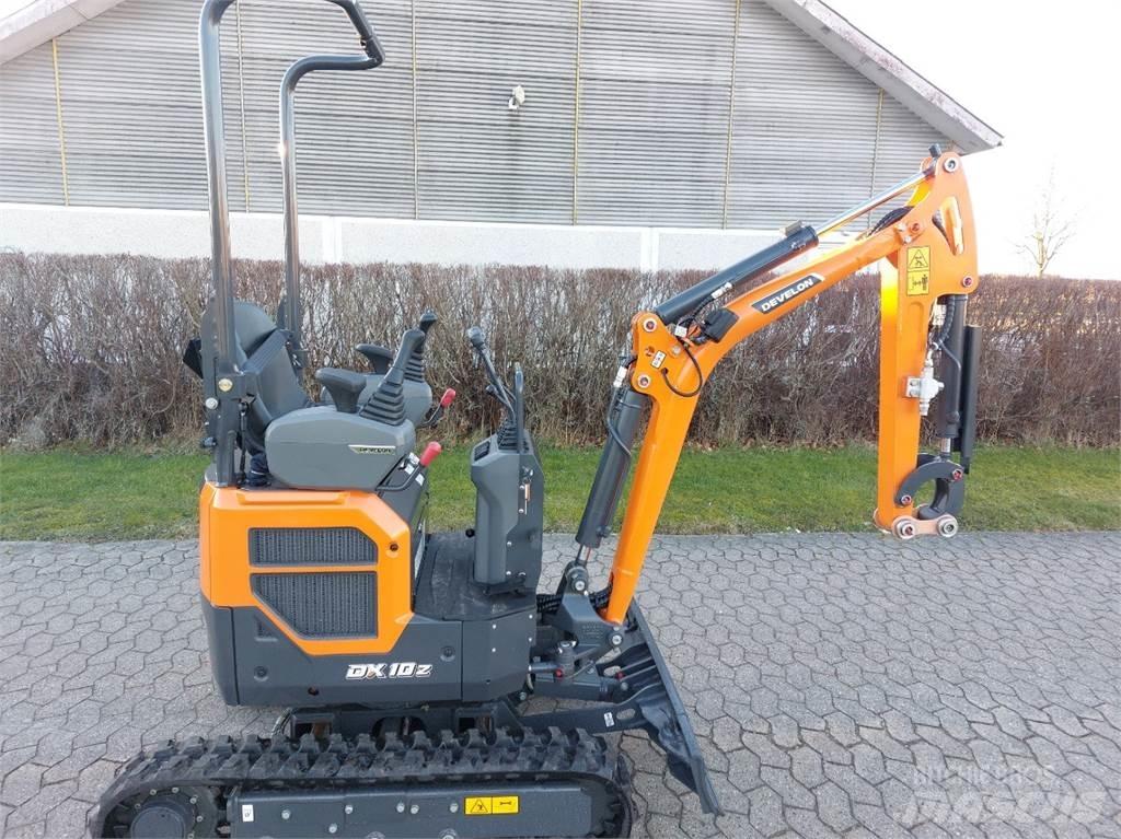 Develon DX10-7 Minigraafmachines < 7t