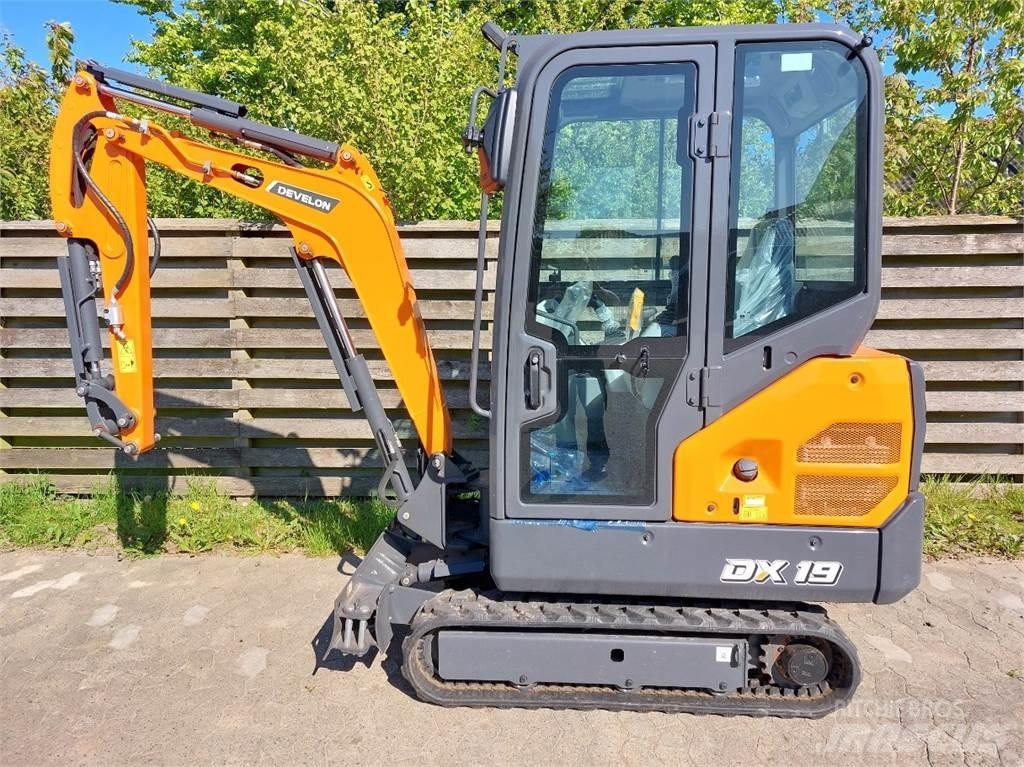 Develon DX19-7 Minigraafmachines < 7t