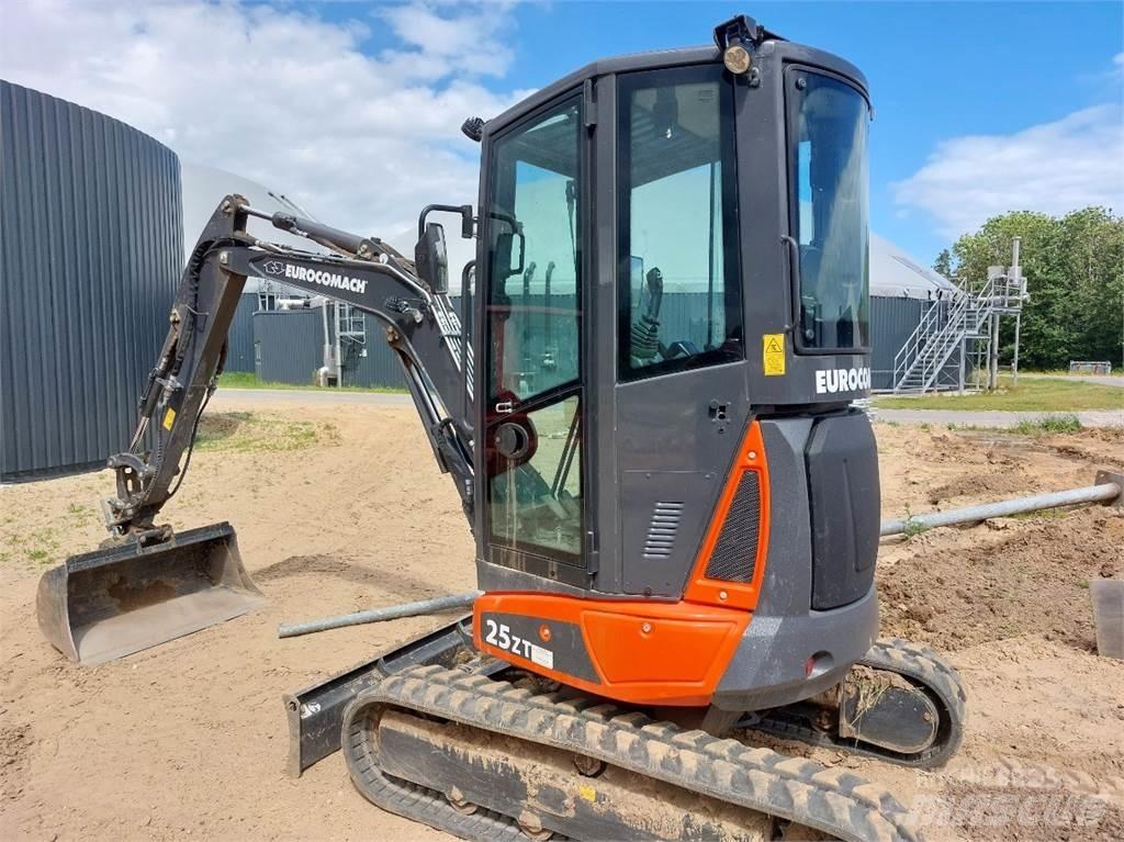 Eurocomach 25ZT Minigraafmachines < 7t