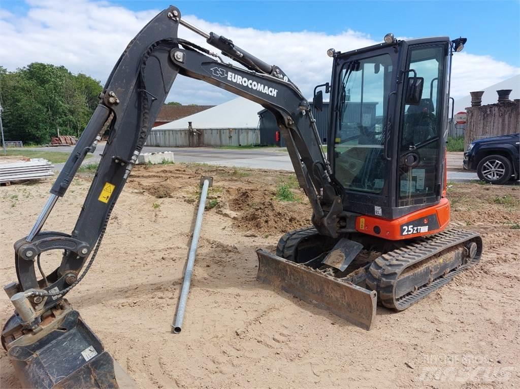 Eurocomach 25ZT Minigraafmachines < 7t