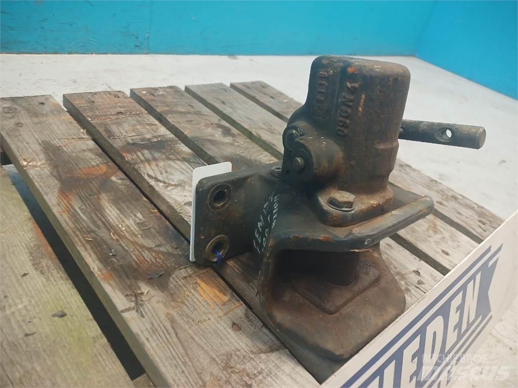 Fendt 8400P Accessoires voor maaidorsmachines