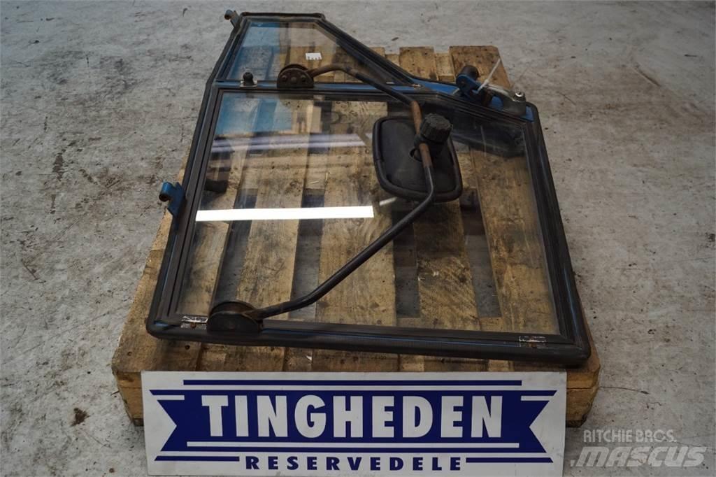 Ford 6410 Cabine en interieur