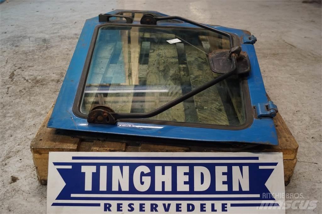 Ford 7710 Cabine en interieur