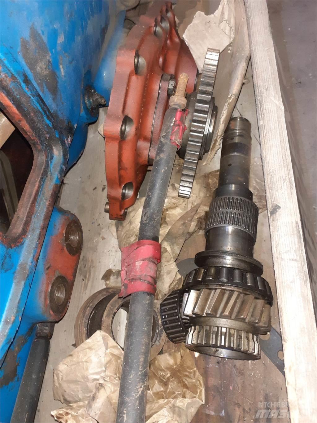 Ford 8210 Transmissie