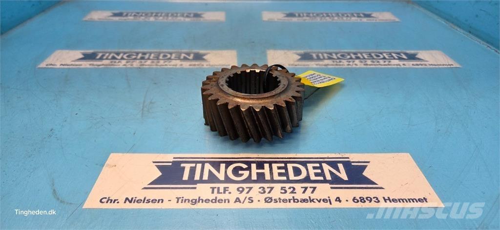 Ford 8260 Transmissie