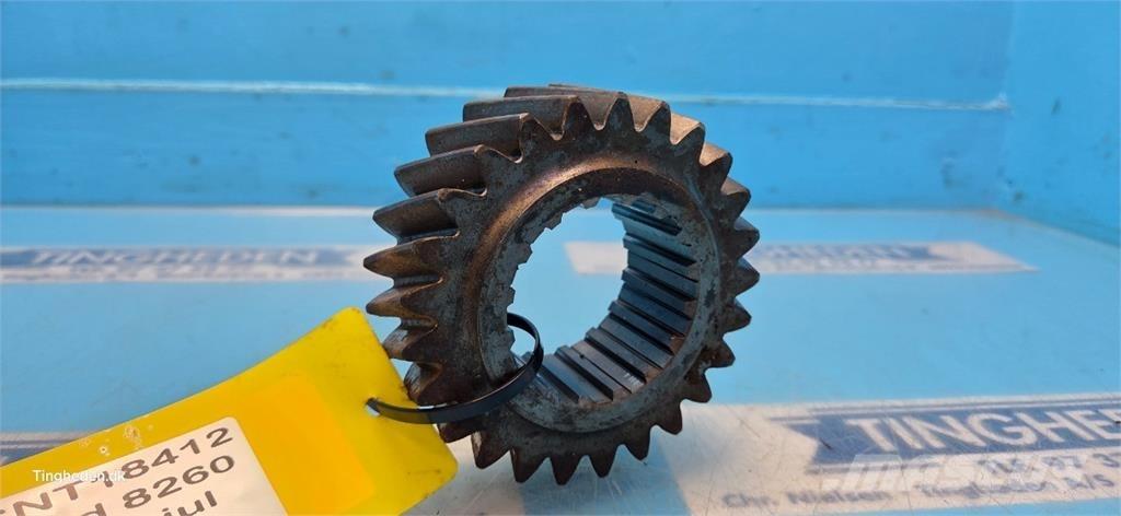 Ford 8260 Transmissie