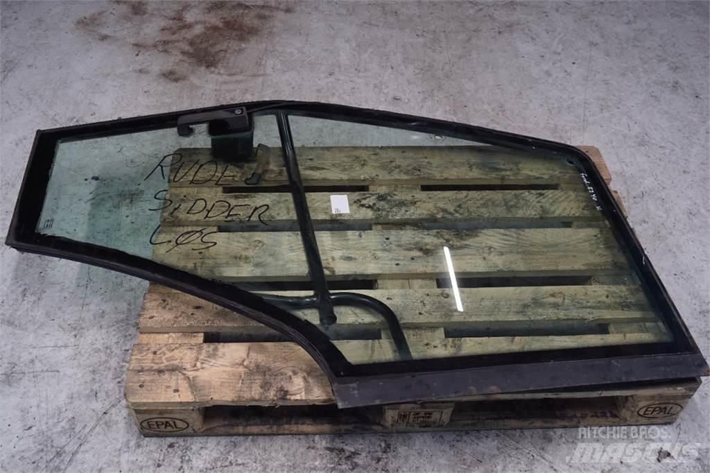 Ford 8340 Cabine en interieur