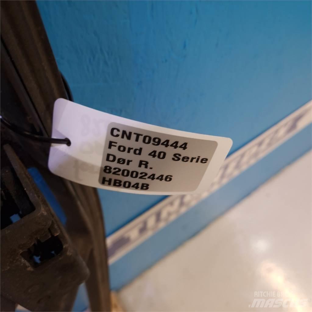 Ford 8340 Cabine en interieur