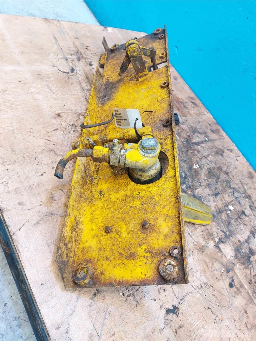  Hannonag 44C Hydraulics