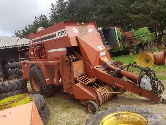 Hesston 4700 Vierkante balenpers