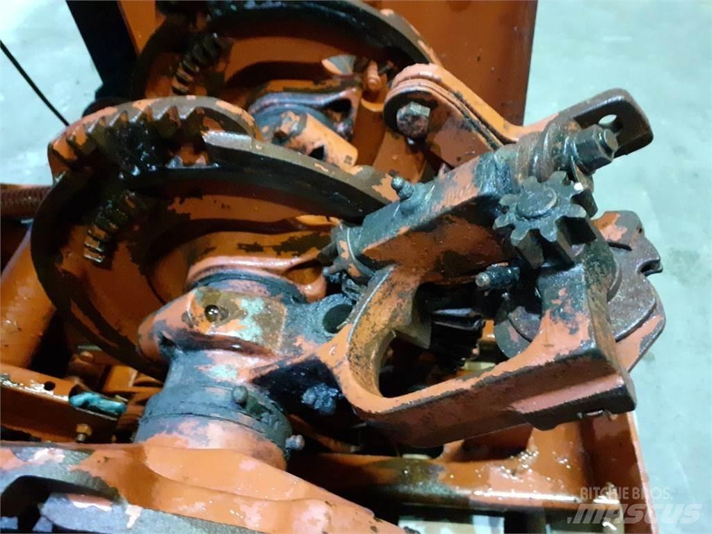 Hesston 4700 Overige hooi- en voedergewasmachines