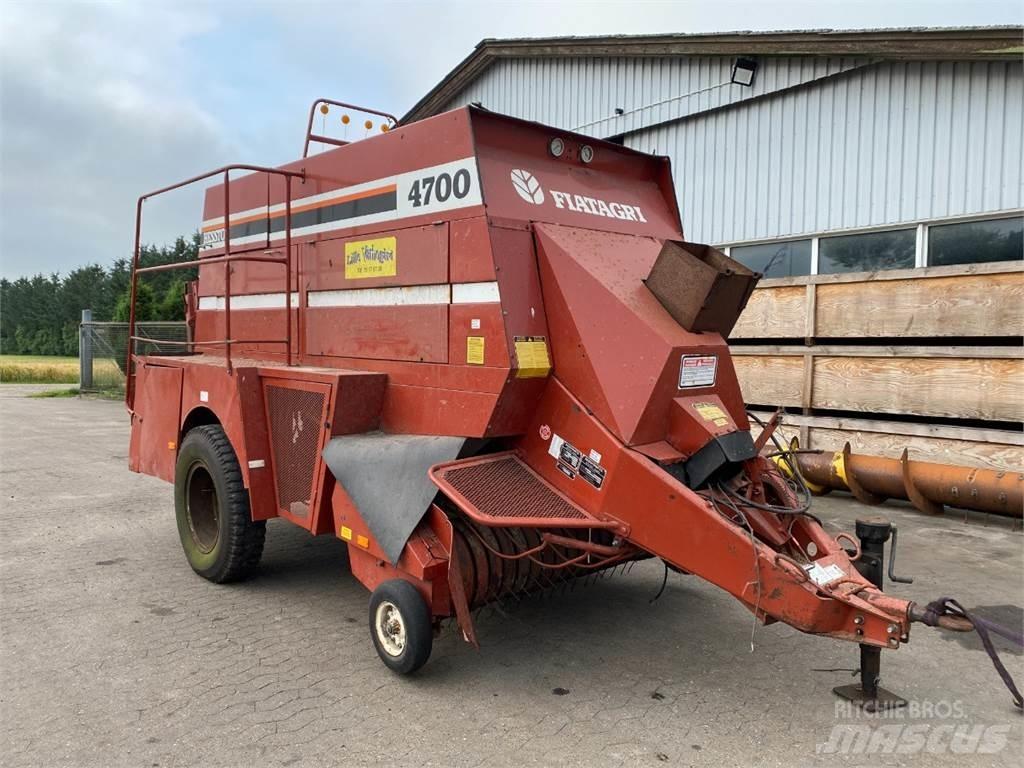 Hesston 4700 Vierkante balenpers