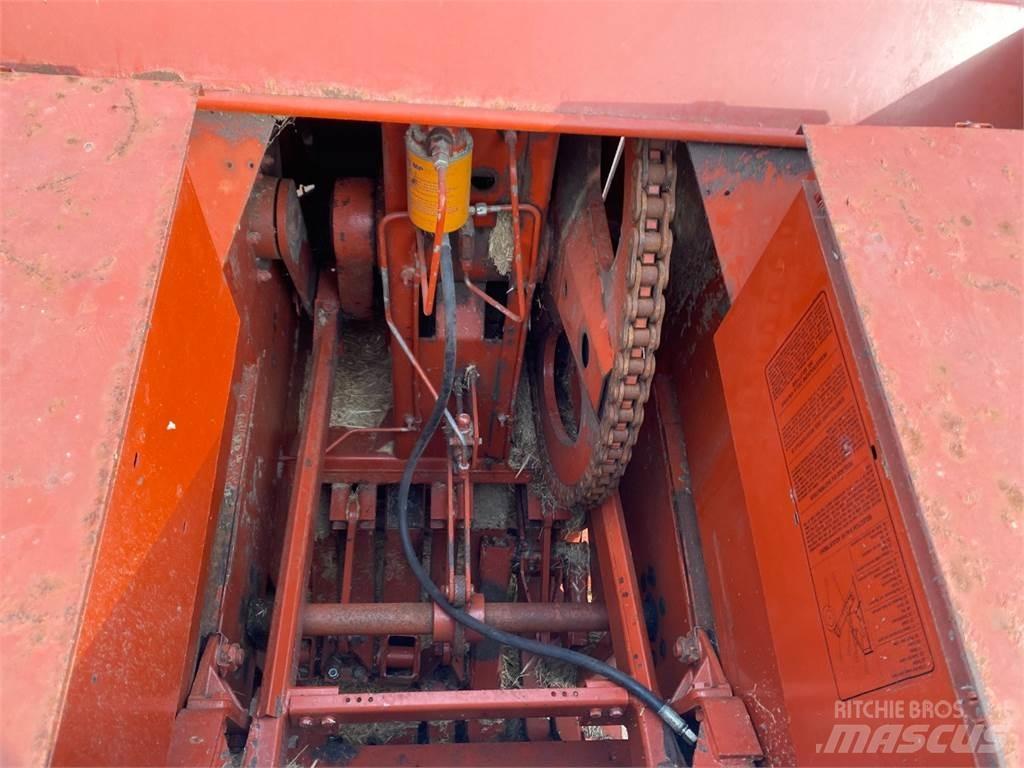 Hesston 4700 Vierkante balenpers