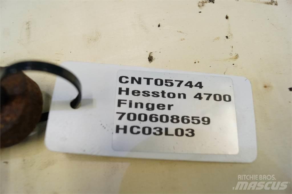 Hesston 4700 Balenklemmen
