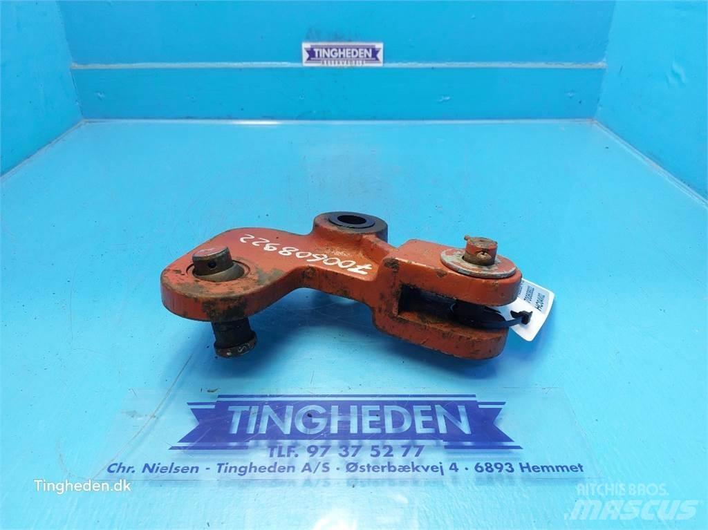 Hesston 4700 Balenklemmen