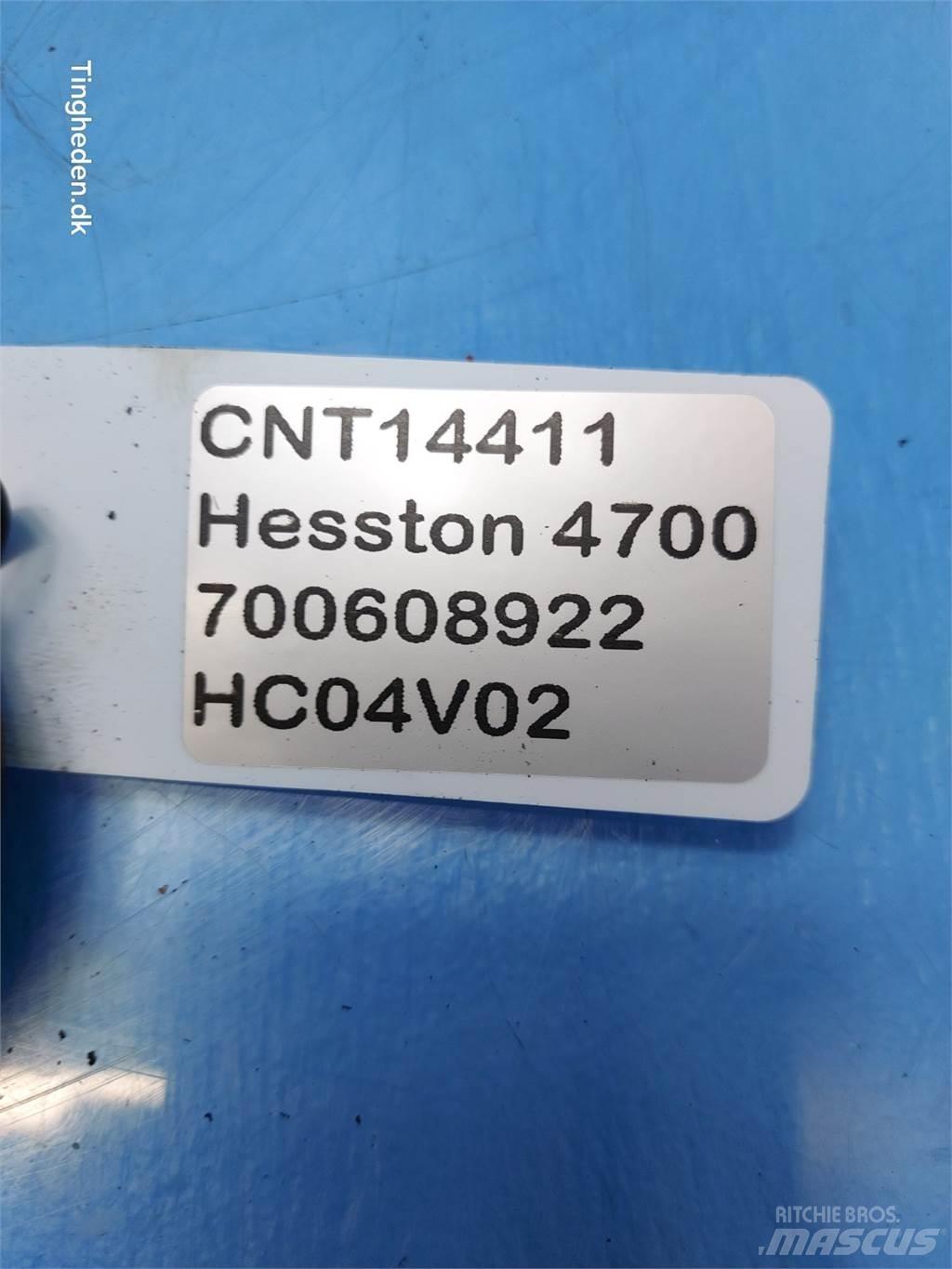 Hesston 4700 Balenklemmen
