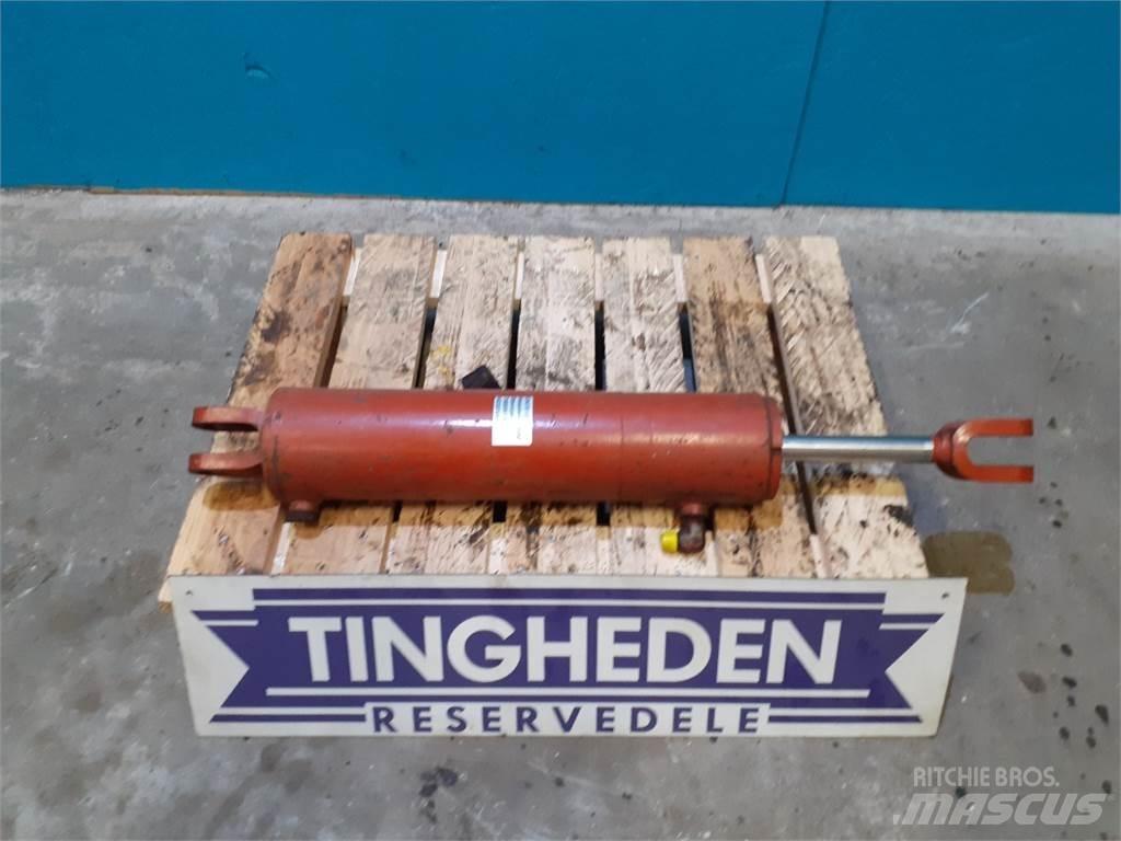 Hesston 4800 Balenklemmen