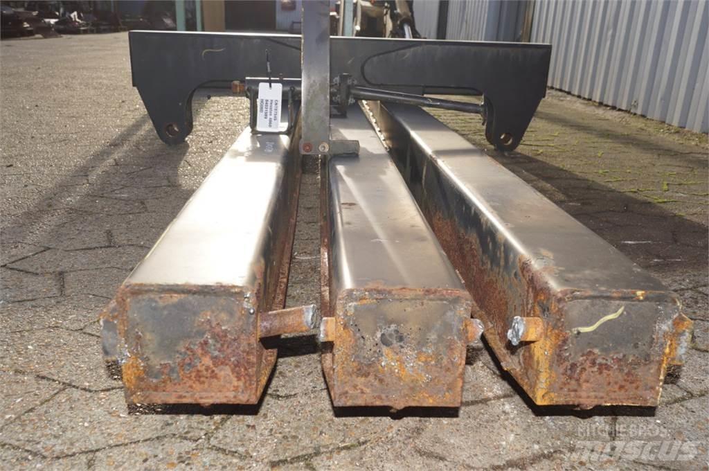 Hesston 4860S Balenklemmen