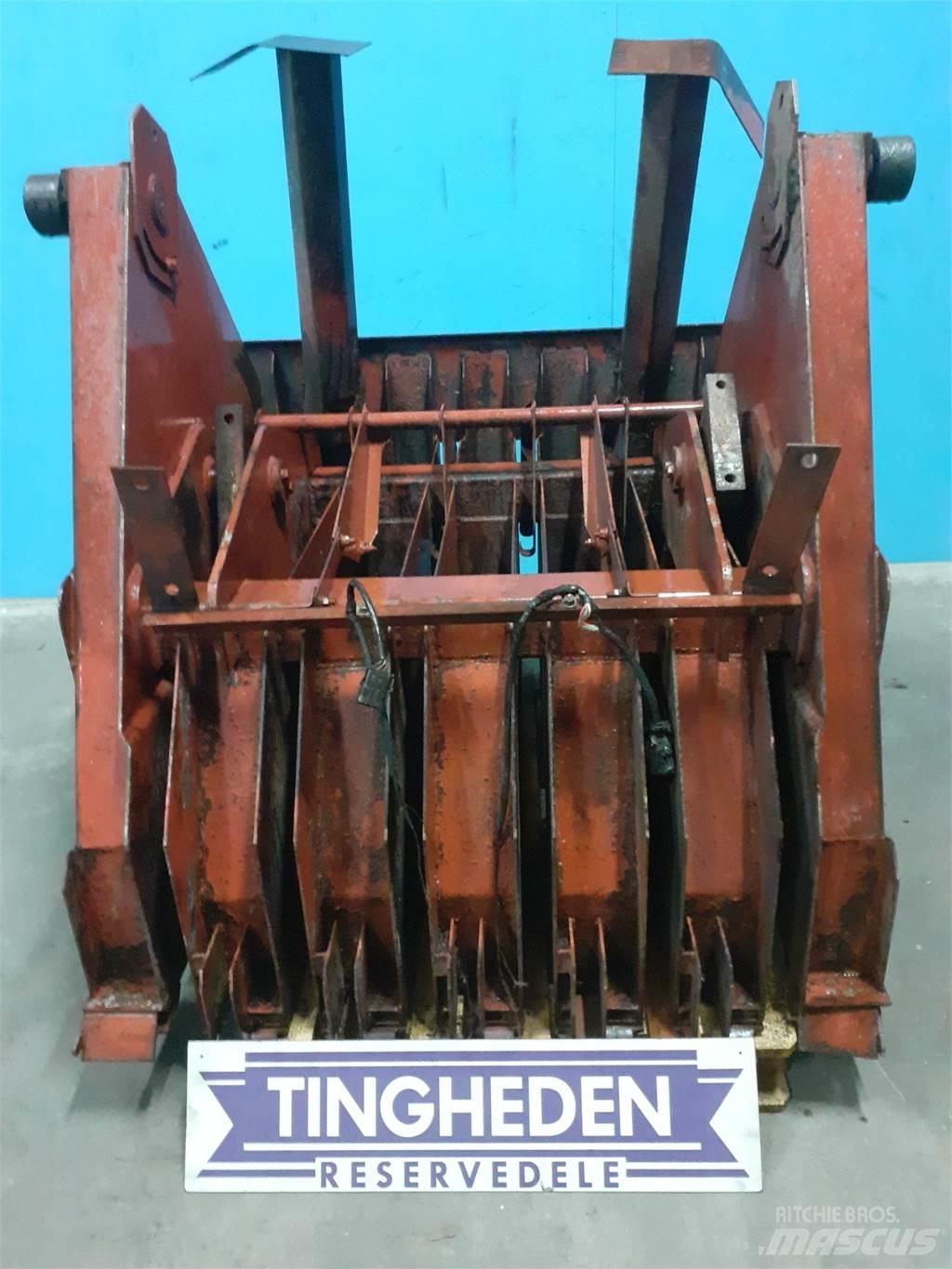 Hesston 4900 Overige hooi- en voedergewasmachines