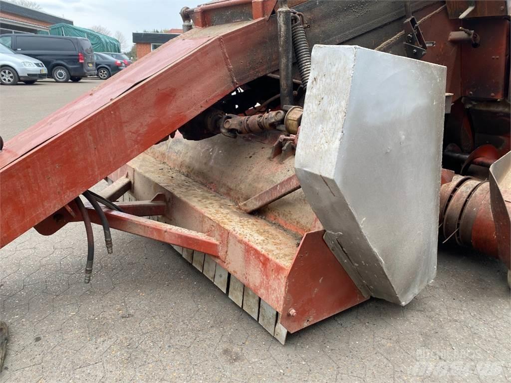 Hesston 4900 Vierkante balenpers