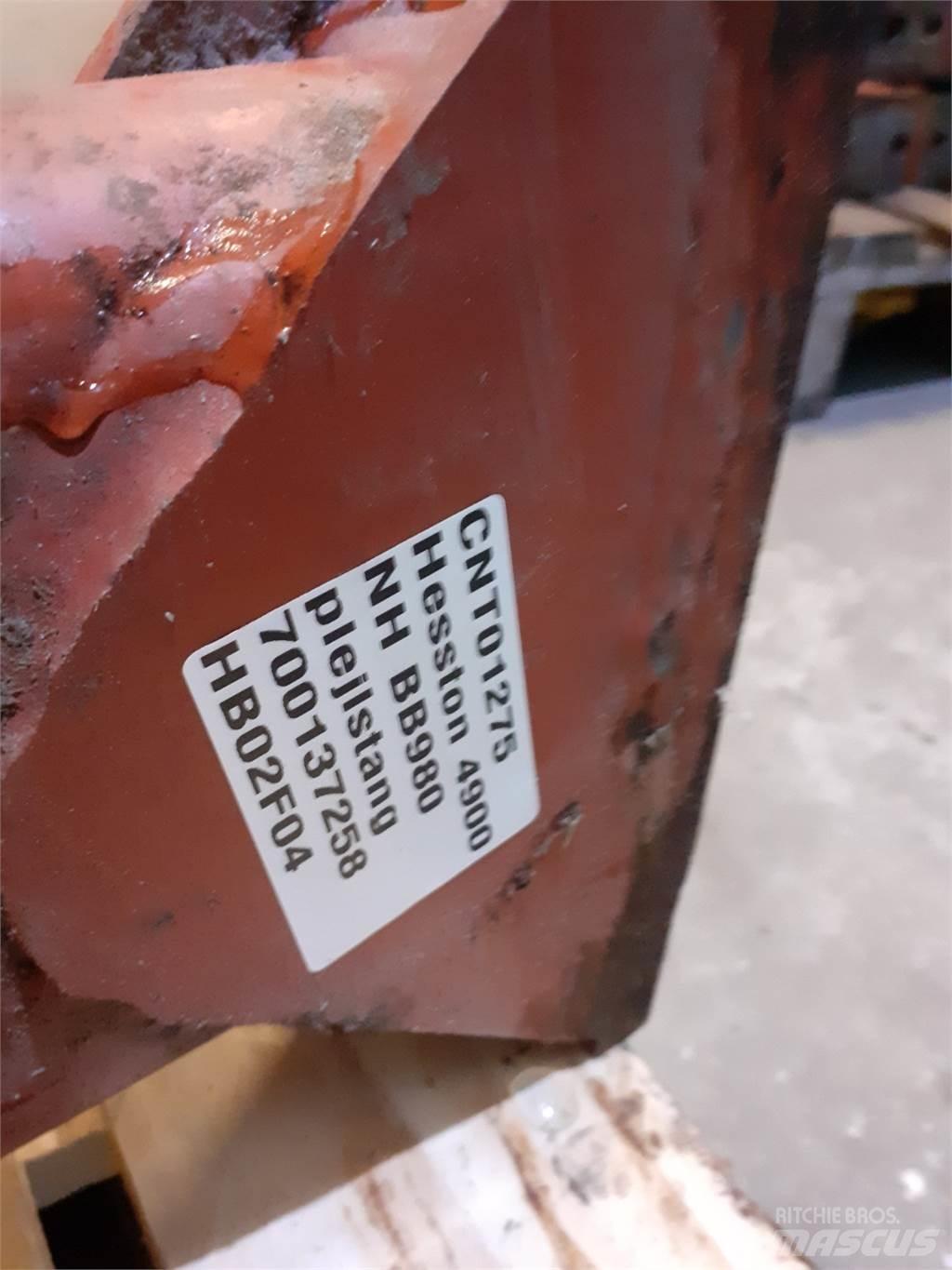 Hesston 4900 Overige hooi- en voedergewasmachines
