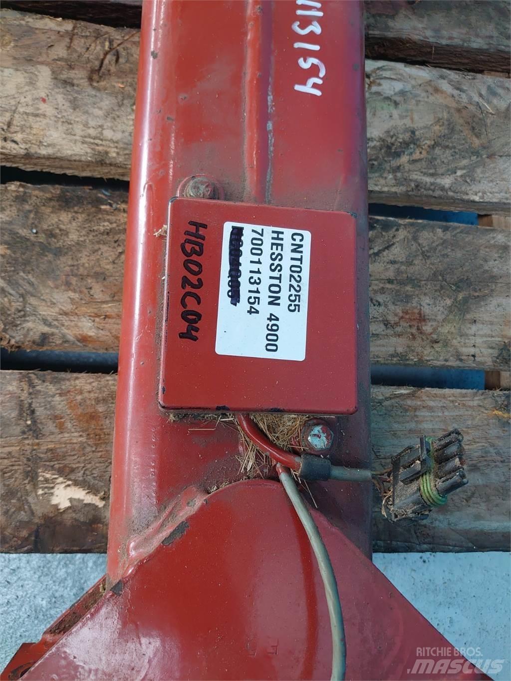 Hesston 4900 Overige hooi- en voedergewasmachines