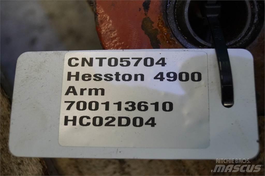 Hesston 4900 Balenklemmen