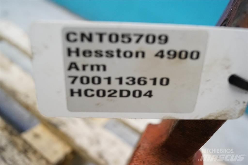 Hesston 4900 Balenklemmen