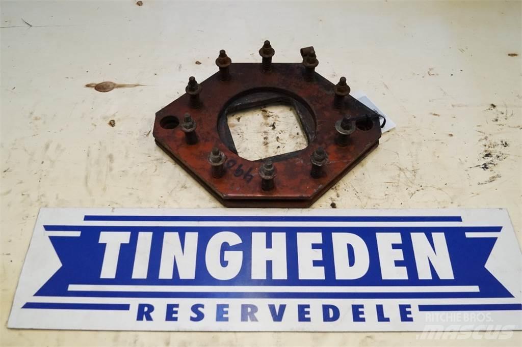 Hesston 4900 Overige hooi- en voedergewasmachines