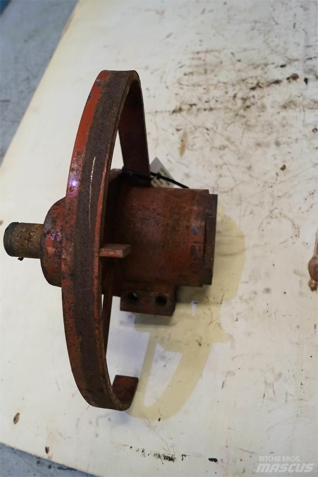 Hesston 4900 Overige hooi- en voedergewasmachines