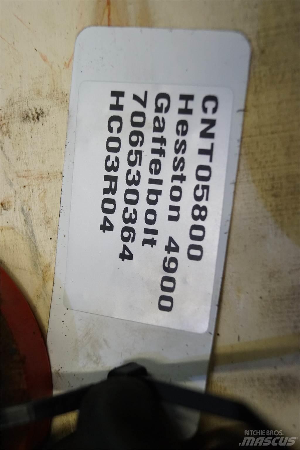 Hesston 4900 Overige hooi- en voedergewasmachines