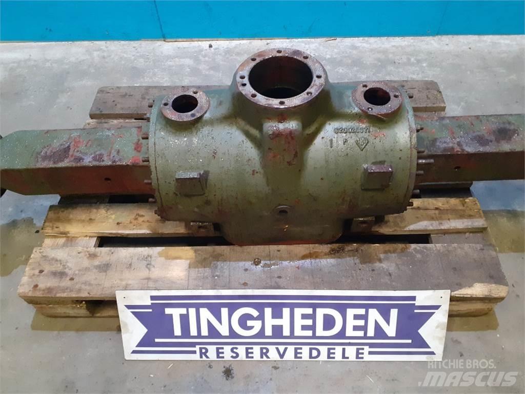 Hydrema 806 Assen