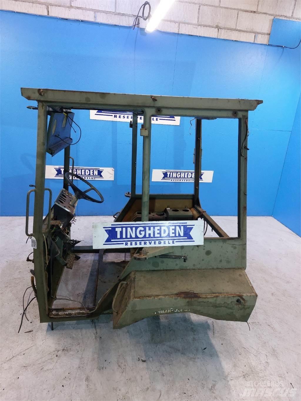 Hydrema 806 Cabine en interieur