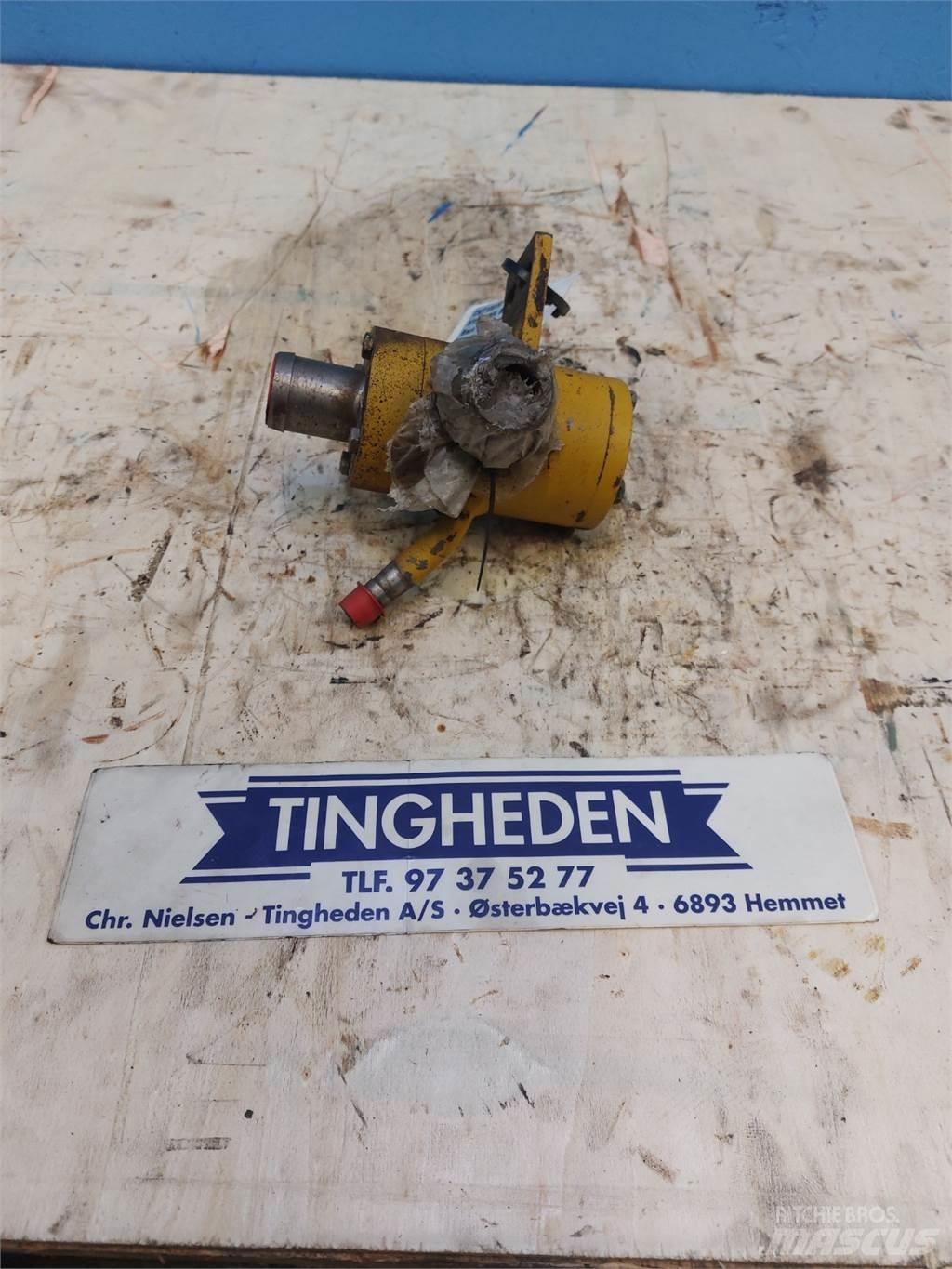 Hydrema 806 Hydraulics