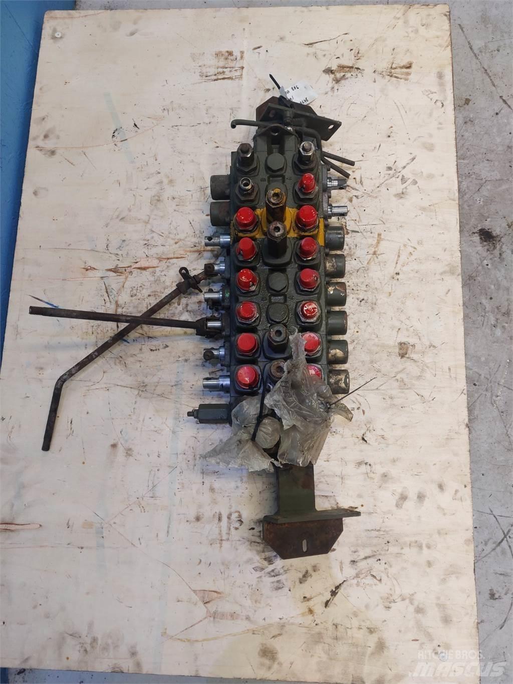 Hydrema 806 Hydraulics