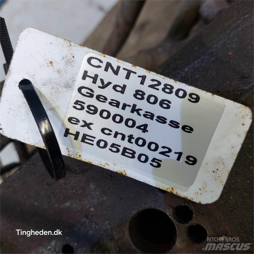 Hydrema 806 Transmissie