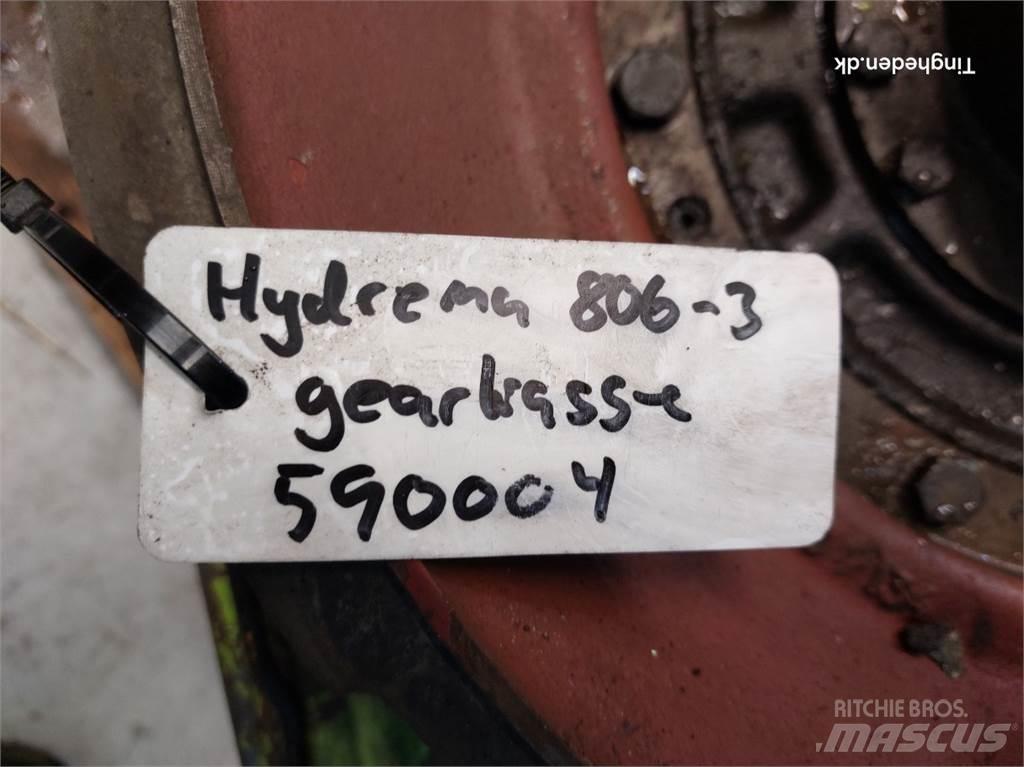 Hydrema 806 Transmissie