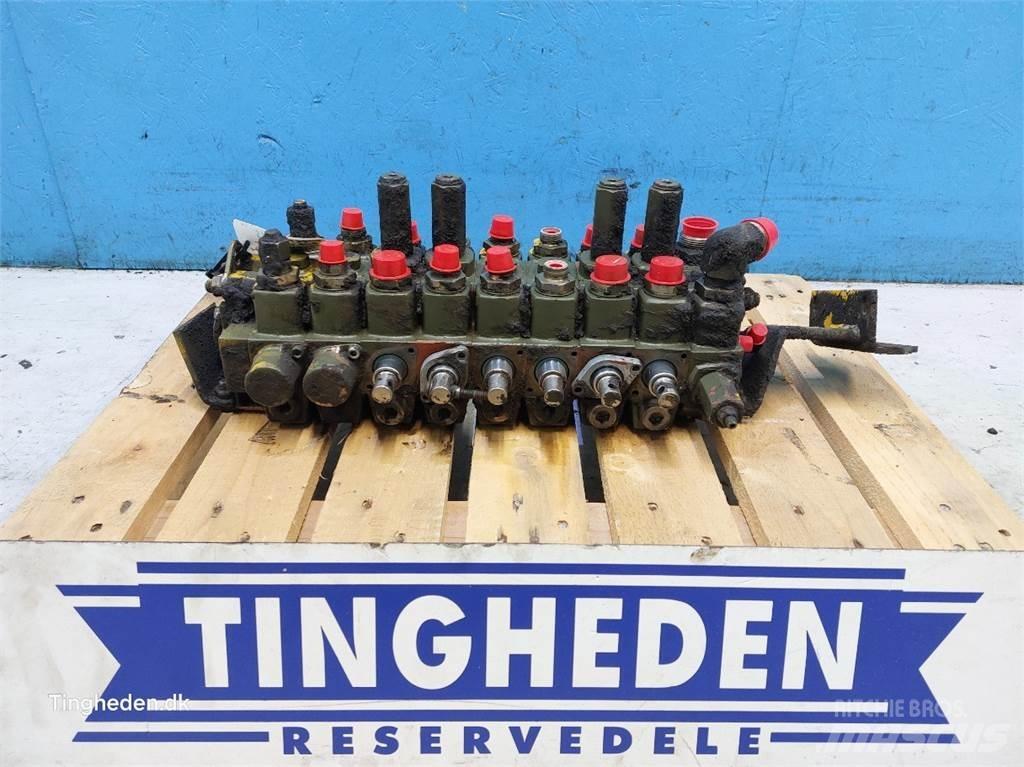 Hydrema 806 Hydraulics