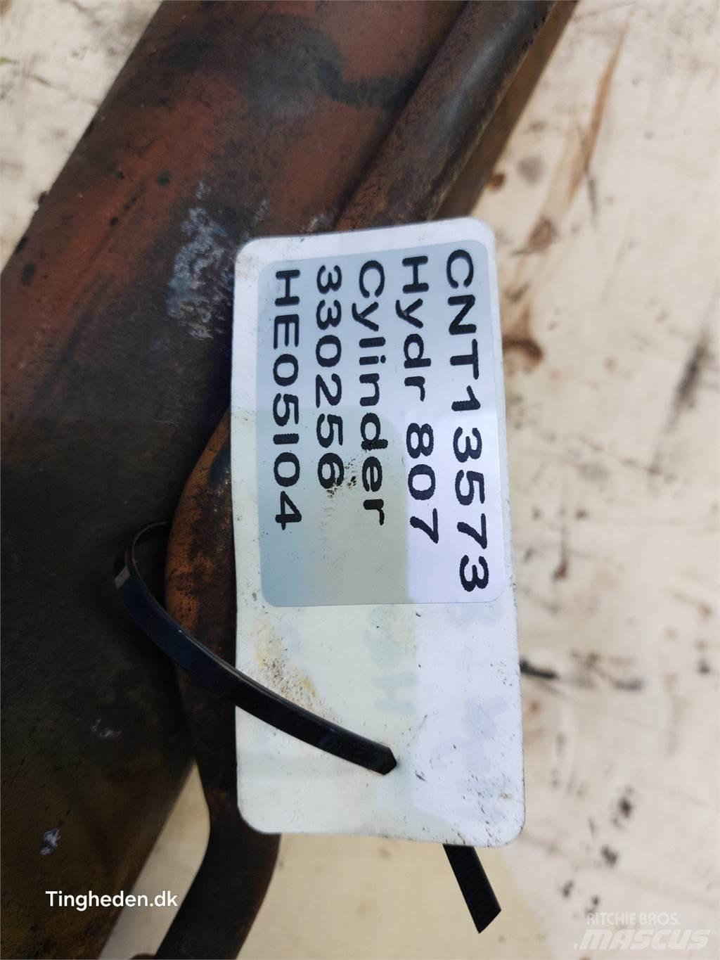 Hydrema 807 Hydraulics